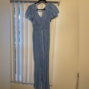 Blue and White Jumpsuit - size Xs, has pockets!